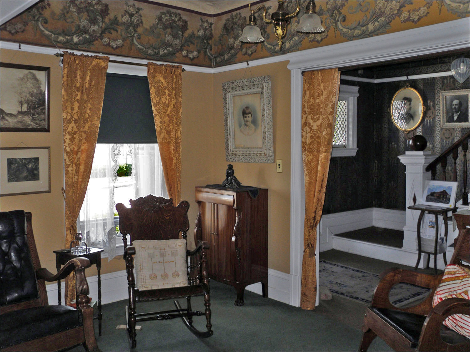 Ritzville, WA- Dr Burroughs home tour~front sitting room